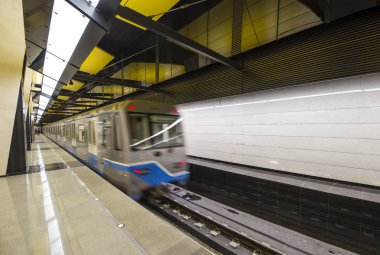 Shelepikha--Bolshaya Koltsevaya ve Kalininsko Solntsevskaya satırlarındaki Moskova Metrosu, Rusya bir kanalıdır. 26 Şubat 2018 açıldı