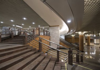 Park Pobedy--Moskova metrosu metro istasyonu, Russia.It olan iki satırda: Arbatsko-Pokrovskaya ve Kalininsko-Solntsevskaya Lines.At 84 metre underground... en derin dünya 