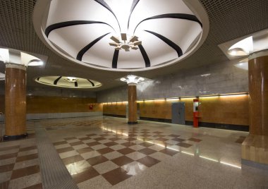 Park Pobedy--Moskova metrosu metro istasyonu, Russia.It olan iki satırda: Arbatsko-Pokrovskaya ve Kalininsko-Solntsevskaya Lines.At 84 metre underground... en derin dünya 