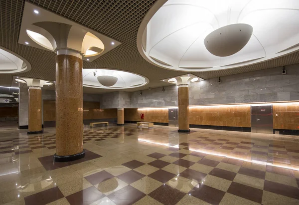 Park Pobedy--Moskova metrosu metro istasyonu, Russia.It olan iki satırda: Arbatsko-Pokrovskaya ve Kalininsko-Solntsevskaya Lines.At 84 metre underground... en derin dünya 