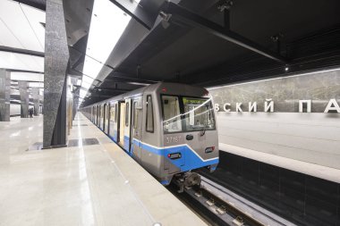 Moskova, Rusya - 03 Mart 2018: Metro İstasyonu Petrovskiy Parkı--Moskova Metrosu, Rusya Kalininsko Solntsevskaya satırındaki bir istasyon uzaklıktadır. 26 Şubat 2018 açıldı