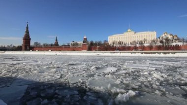 Moskova Nehri ve Kremlin (kış günü), Moskova, Rusya - Moskova'nın en popüler görünümü görünümü