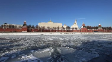 Moskova Nehri ve Kremlin (kış günü), Moskova, Rusya - Moskova'nın en popüler görünümü görünümü