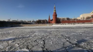 Moskova Nehri ve Kremlin (kış günü), Moskova, Rusya - Moskova'nın en popüler görünümü görünümü