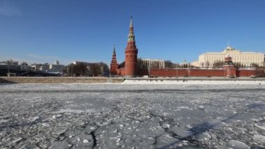 Moskova Nehri ve Kremlin (kış günü), Moskova, Rusya - Moskova'nın en popüler görünümü görünümü