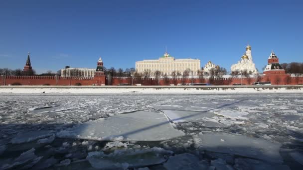 Uitzicht Rivier Moskva Het Kremlin Winterdag Moskou Rusland Populairste Weergave — Stockvideo