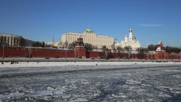 Utsikt Över Moskvafloden Och Kreml Vinterdag Moskva Ryssland Vyn Populäraste — Stockvideo