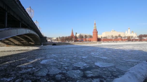 Blick Auf Den Fluss Moskva Und Den Kreml Wintertag Moskau — Stockvideo