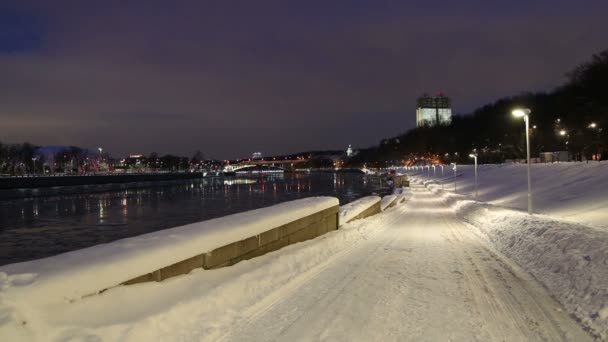 Moskva Rivier Dijk Een Winteravond Moskou Rusland — Stockvideo
