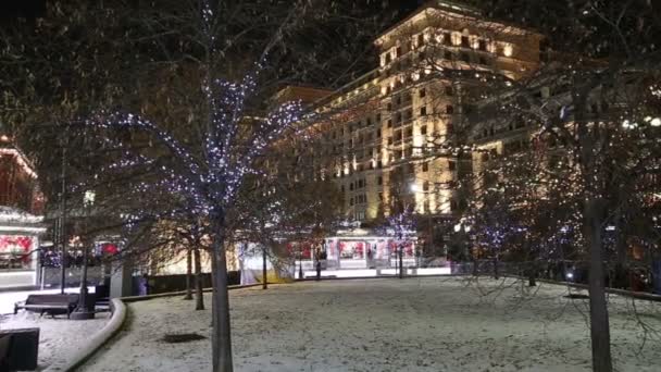 Новорічні Різдвяні Свята Ілюмінації Чотирьох Сезонів Hotel Москва Уночі Росія — стокове відео