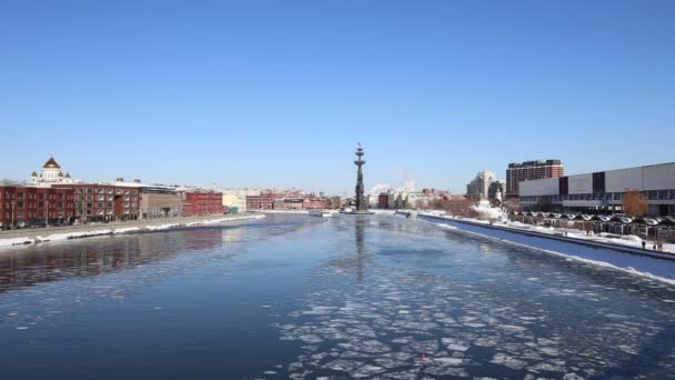 Moskow Moskva Rivier Dijk Piter Dorst Monument Rusland Winterdag — Stockvideo