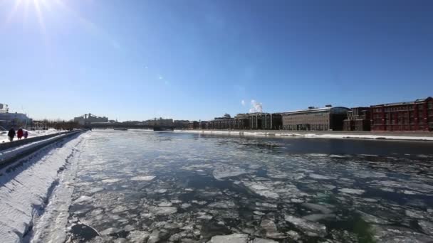 Moskow Moskva Terraplén Del Río Rusia Día Invierno — Vídeo de stock