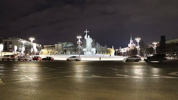 莫斯科 俄罗斯 2018年1月04日 圣诞节 节日照明和纪念碑 Borovitskaya 广场莫斯科附近的克里姆林宫 俄罗斯 — 图库视频影像