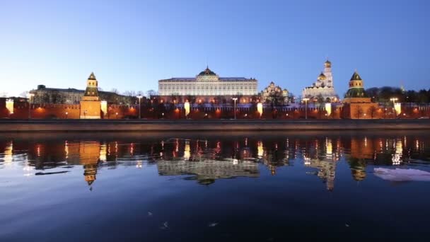 Θέα Στον Ποταμό Μόσχοβα Και Κρεμλίνο Νύχτα Μόσχα Ρωσία Την — Αρχείο Βίντεο