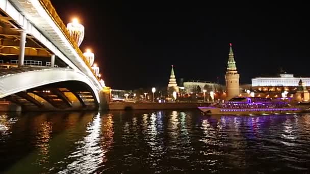 Stone Bridge Yakınındaki Kremlin Gece Moskova Rusya Nın Popüler Görünümü — Stok video