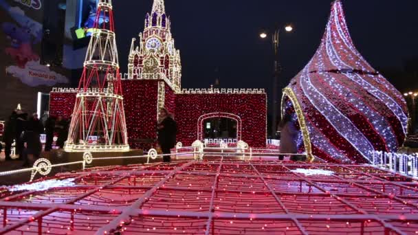 モスクワ ロシア連邦 2018 クリスマス デコレーション キエフスカヤ キエフスカヤ駅 駅前地域夜 モスクワ ロシア — ストック動画