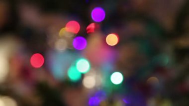 Sihirli ışıklar. Bulanık renkli dekorasyon ışıklar (parlak neon ampul paterni)
