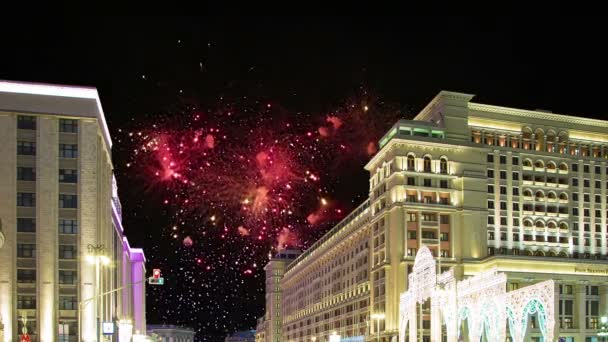 Tűzijáték Több Mint Four Seasons Hotel Moszkva Oroszország — Stock videók