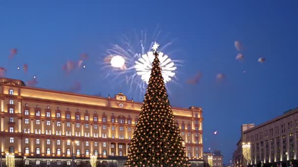 Fuegos Artificiales Sobre Plaza Lubyanskaya Lubyanka Por Noche Moscú Rusia — Vídeos de Stock