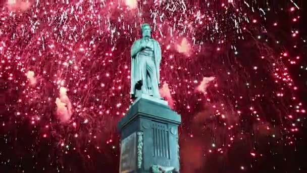 모스크바 기념비에 불꽃놀이 러시아 — 비디오
