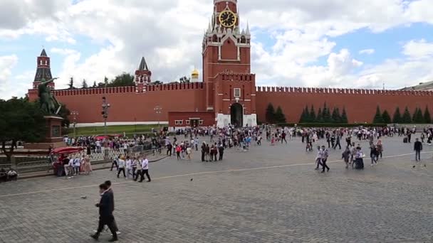 Moscow Rússia Julho 2019 Turistas Estão Caminhando Longo Praça Vermelha — Vídeo de Stock