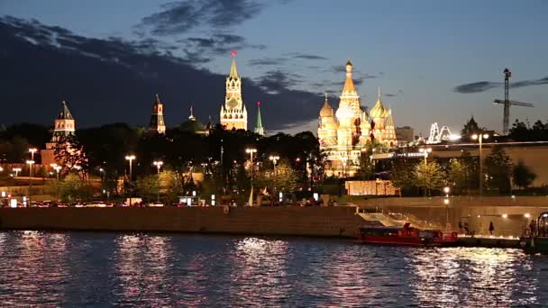 Utsikt Över Moskvafloden Och Kreml Natten Moskva Ryssland Vyn Populäraste — Stockvideo