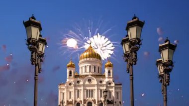 İsa 'nın üzerinde havai fişekler Kurtarıcı Katedrali, Moskova, Rusya
