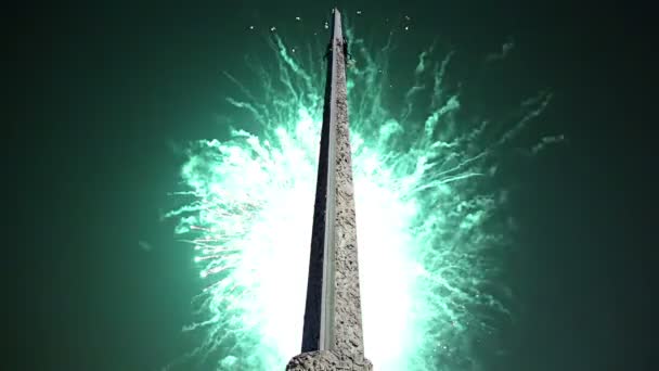 Fuochi Artificio Sul Monumento Caduti Nel Parco Della Vittoria Sulla — Video Stock