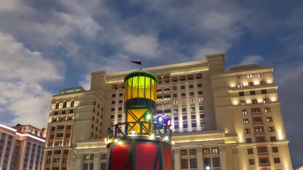 Natale Capodanno Illuminazione Vacanze Four Seasons Hotel Sullo Sfondo Nuvole — Video Stock