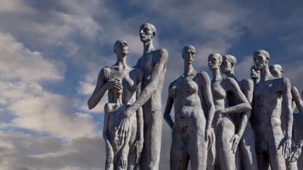 Monumento Tragédia Povos Contexto Nuvens Movimento Victory Park Poklonnaya Hill — Vídeo de Stock