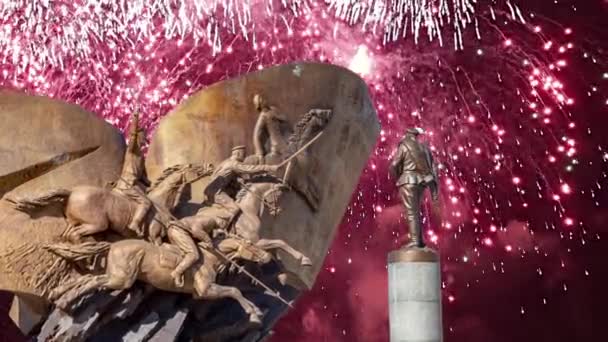 Feux Artifice Sur Monument Aux Héros Première Guerre Mondiale Dans — Video