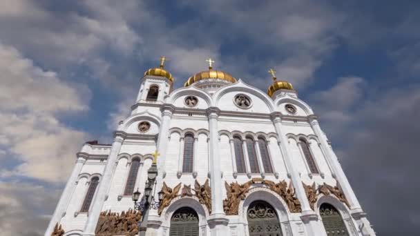 以移动的云彩为背景的救世主大教堂 俄罗斯莫斯科 — 图库视频影像