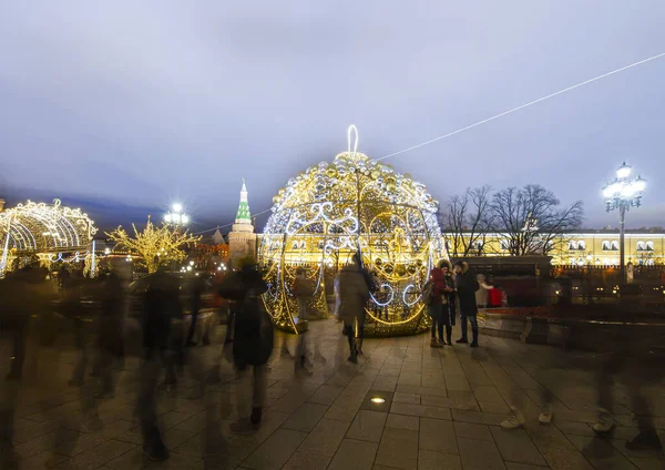 Moskou Rusland December 2019 Kerstversiering Nieuwjaarsvakantie Moskou Nachts Rusland Manege — Stockfoto