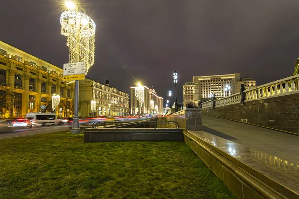 Dekorację Świąteczną Sylwester Moskwie Nocy Rosja Manege Square Pobliżu Kremla — Zdjęcie stockowe