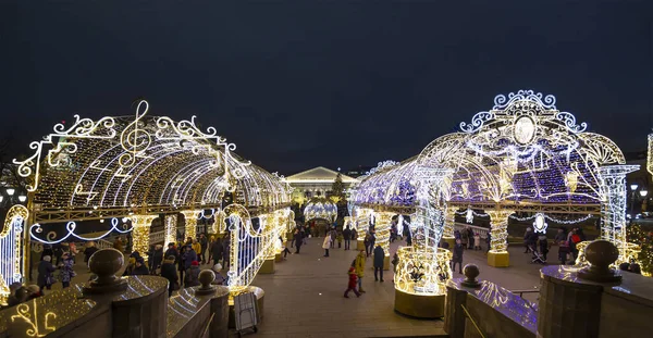 Moskou Rusland December 2019 Kerstversiering Nieuwjaarsvakantie Moskou Nachts Rusland Manege — Stockfoto