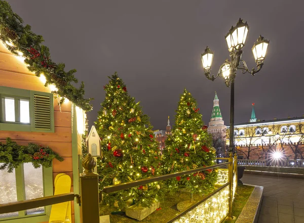 Kerstdecoratie Nieuwjaars Vakantie Moskou Nachts Rusland Manege Plein Buurt Van — Stockfoto