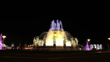 Moskova, Rusya - 30 Ağustos 2019: Çeşme Taşı Çiçeği Moskova'daki Vdnkh'te. Vdnkh (ayrıca All-Russian Exhibition Center olarak da adlandırılır) Moskova, Rusya'da kalıcı bir genel amaçlı ticaret fuarı 