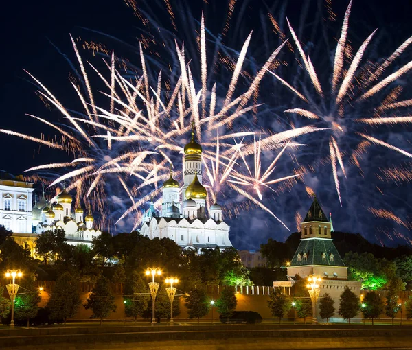 Московский Кремль Фейерверк Честь Празднования Дня Победы Вов Красная Площадь — стоковое фото