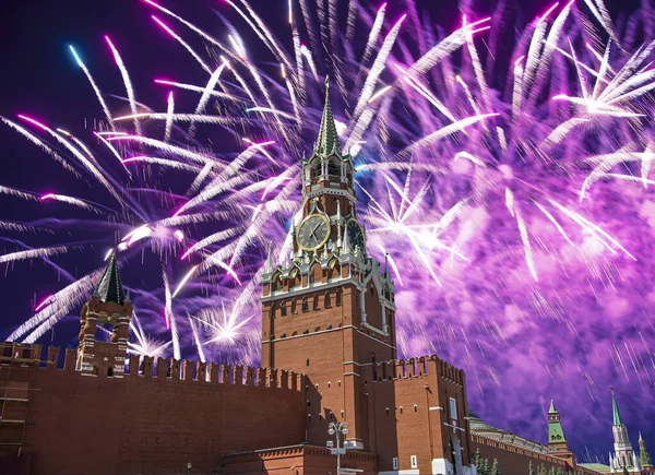 Torre Spasskaya Fogos Artifício Honra Celebração Dia Vitória Segunda Guerra — Fotografia de Stock