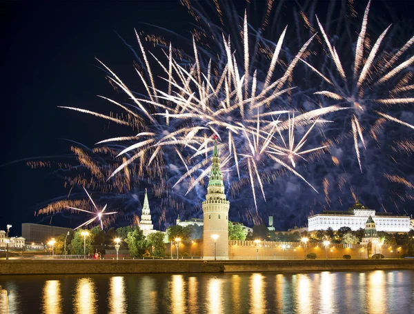 Moscú Kremlin Fuegos Artificiales Honor Celebración Del Día Victoria Segunda —  Fotos de Stock