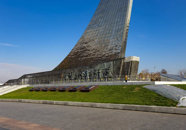 モスクワ ロシア 10月17 2019 Vdnk展示センター モスクワ ロシアの近くの宇宙博物館の屋外公園の宇宙記念碑の征服者 — ストック写真