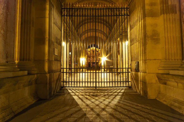 Louvre Sarayı Gece Paris Fransa — Stok fotoğraf