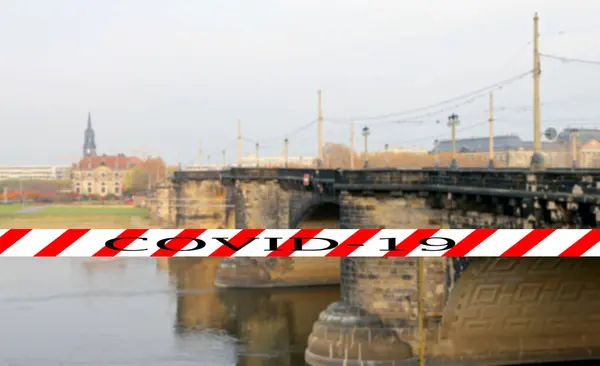 Coronavirus Dresden Tyskland Utsikt Över Bron Över Floden Elbe Covid — Stockfoto