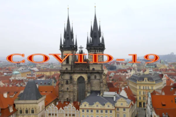 Coronavirus Prágában Csehországban Gótikus Szűzanya Templom Tyn Előtt Óváros Téren — Stock Fotó