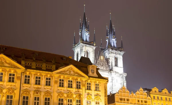 Iluminações Noturnas Conto Fadas Igreja Nossa Senhora Tyn 1365 Cidade — Fotografia de Stock