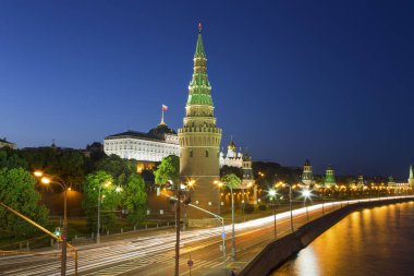Kremlin, Rusya, Moskova 'nın gece manzarası.   