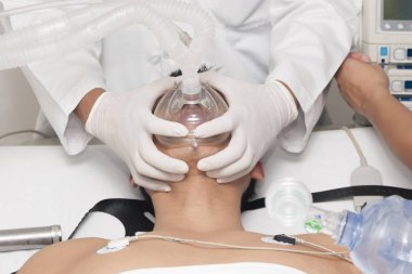 Hasta suni havalandırma alır