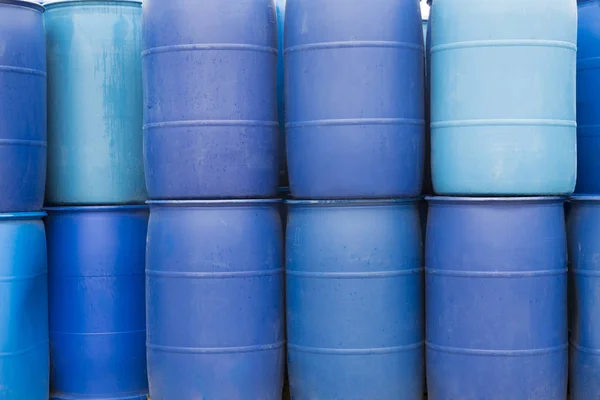 Chemical Plant Plastic Storage Drums Big Blue Barrels — Stock Photo, Image