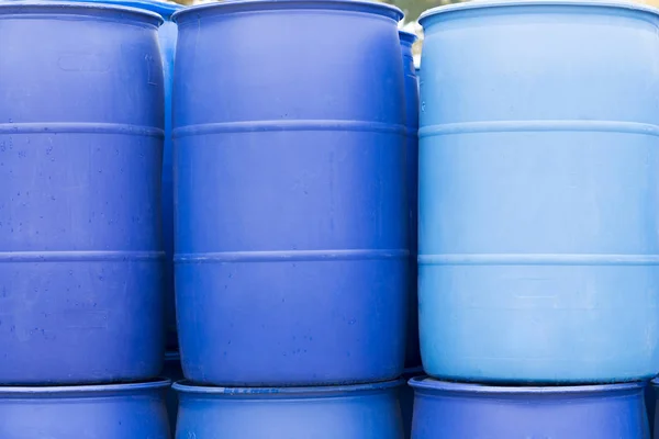 Chemical Plant Plastic Storage Drums Big Blue Barrels — Stock Photo, Image