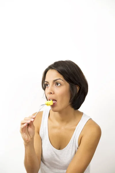 Donna attraente che fa colazione — Foto Stock